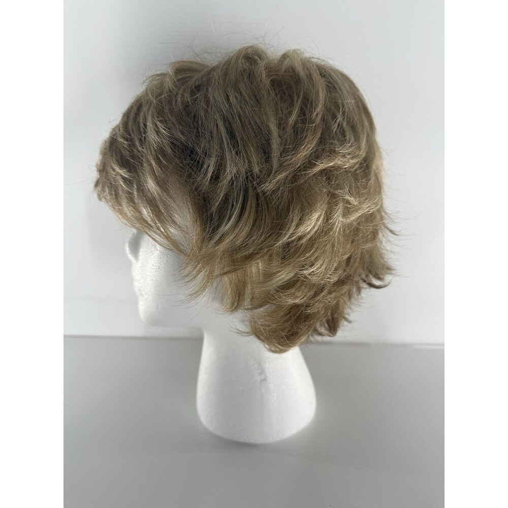 Amore Short Blonde Wig Layered Synthetic Hair Creamy Toffee Adjustable Cap #1